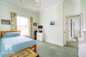 Photo 19- click for photo gallery